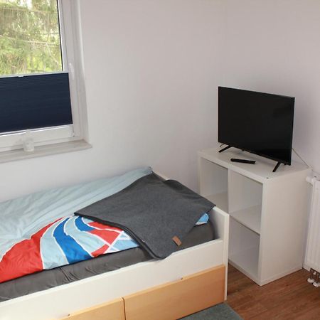 Fewo Im Lehm-Fachwerkhaus Erfurt Mit 3 Einzelnen Schlafzimmern Je Mit Tv Luaran gambar