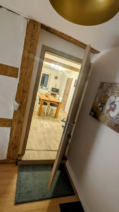 Fewo Im Lehm-Fachwerkhaus Erfurt Mit 3 Einzelnen Schlafzimmern Je Mit Tv Luaran gambar
