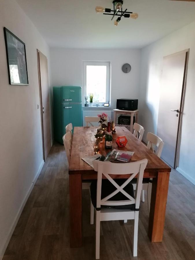 Fewo Im Lehm-Fachwerkhaus Erfurt Mit 3 Einzelnen Schlafzimmern Je Mit Tv Luaran gambar
